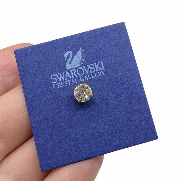 Swarovski Other - NEW Swarovski Crystal Gallery Crystal Lapel Pin